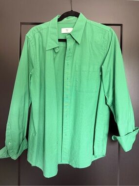 Aritzia Green Long-Sleeve Button-Up Shirt